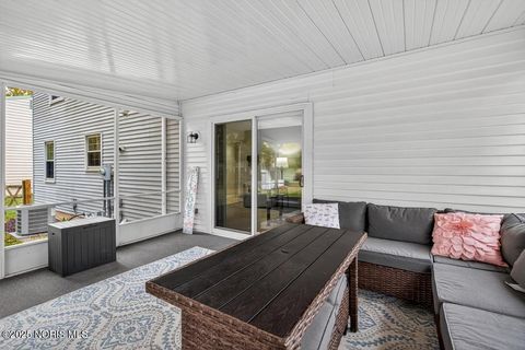 Tiny photo for 538 Cambridge Park, Maumee, OH 43537 (MLS # 10000329)