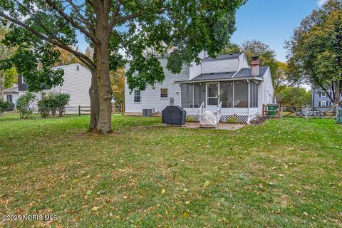 Tiny photo for 538 Cambridge Park, Maumee, OH 43537 (MLS # 10000329)