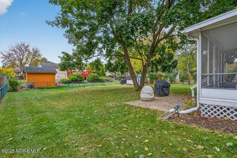 Tiny photo for 538 Cambridge Park, Maumee, OH 43537 (MLS # 10000329)