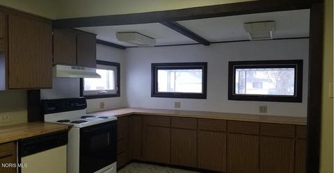 Tiny photo for 1827 Jermain Drive, Toledo, OH 43606 (MLS # 10005877)