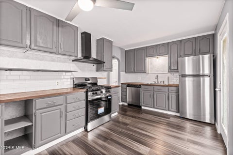Tiny photo for 3556 Kershaw Avenue, Toledo, OH 43613 (MLS # 10014303)
