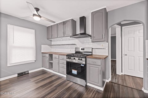 Tiny photo for 3556 Kershaw Avenue, Toledo, OH 43613 (MLS # 10014303)