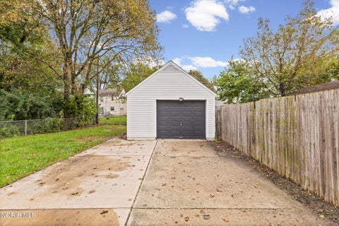Tiny photo for 3556 Kershaw Avenue, Toledo, OH 43613 (MLS # 10014303)