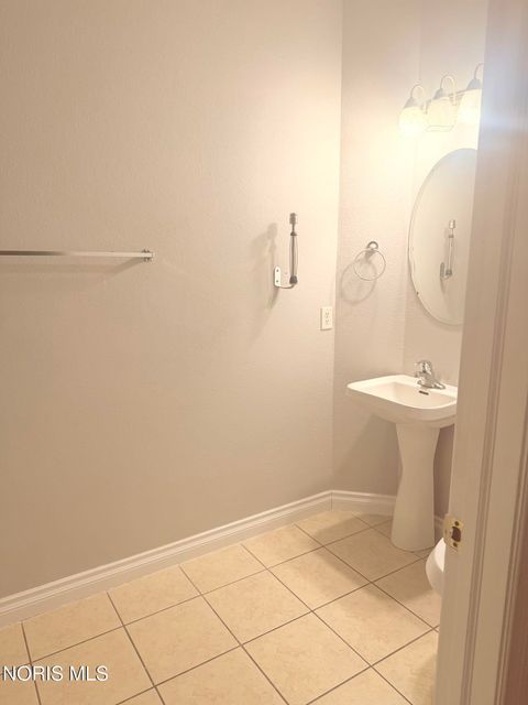 Tiny photo for 6405 Triple Crown Lane, Toledo, OH 43615 (MLS # 10006257)