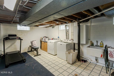Tiny photo for 3517 Douglas Road, Toledo, OH 43606 (MLS # 10013349)