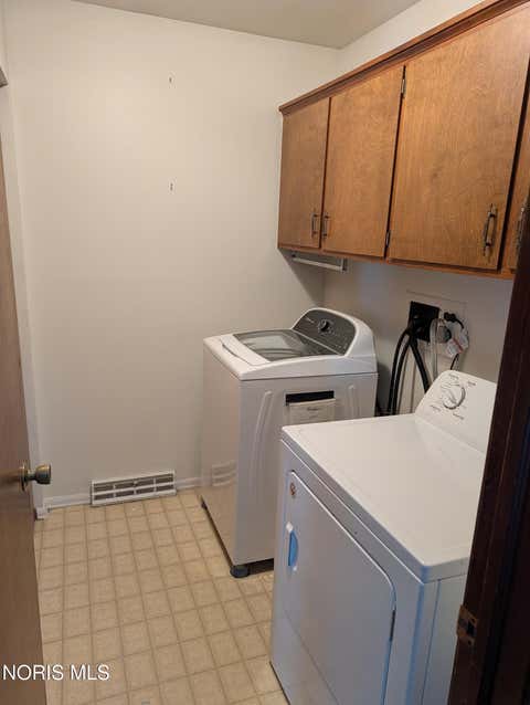 Tiny photo for 906 Fennimore Street, Fremont, OH 43420 (MLS # 10010387)