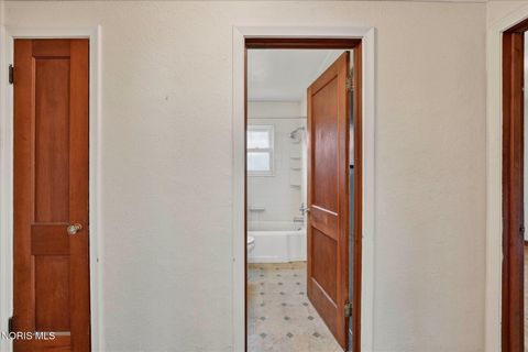 Tiny photo for 915 Mackow Drive, Toledo, OH 43607 (MLS # 10005352)