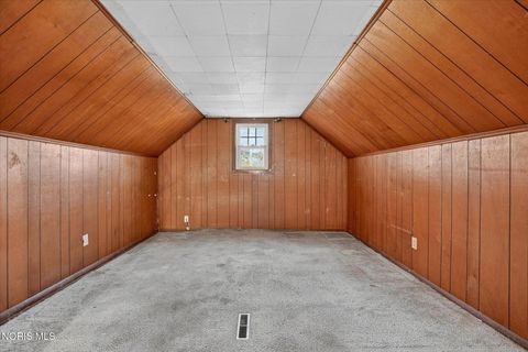 Tiny photo for 915 Mackow Drive, Toledo, OH 43607 (MLS # 10005352)