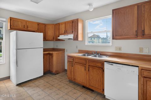 Tiny photo for 2357 Franklin Avenue, Toledo, OH 43620 (MLS # 10005975)