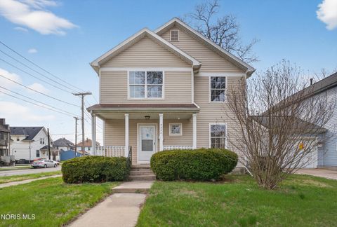 Photo of 2357 Franklin Avenue, Toledo, OH 43620 (MLS # 10005975)
