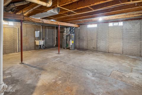 Tiny photo for 2357 Franklin Avenue, Toledo, OH 43620 (MLS # 10005975)