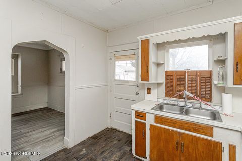 Tiny photo for 3412 Maple Street, Toledo, OH 43608 (MLS # 10002968)