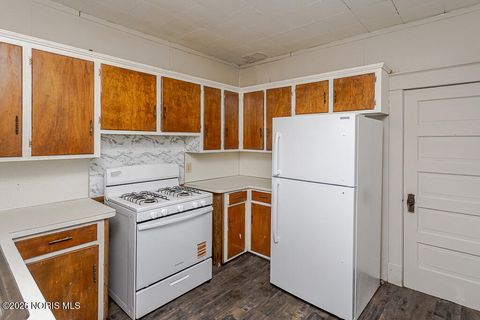 Tiny photo for 3412 Maple Street, Toledo, OH 43608 (MLS # 10002968)