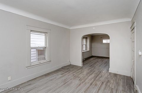 Tiny photo for 3412 Maple Street, Toledo, OH 43608 (MLS # 10002968)