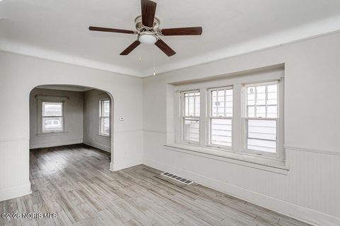 Tiny photo for 3412 Maple Street, Toledo, OH 43608 (MLS # 10002968)