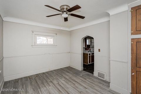 Tiny photo for 3412 Maple Street, Toledo, OH 43608 (MLS # 10002968)