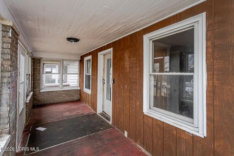 Tiny photo for 3412 Maple Street, Toledo, OH 43608 (MLS # 10002968)