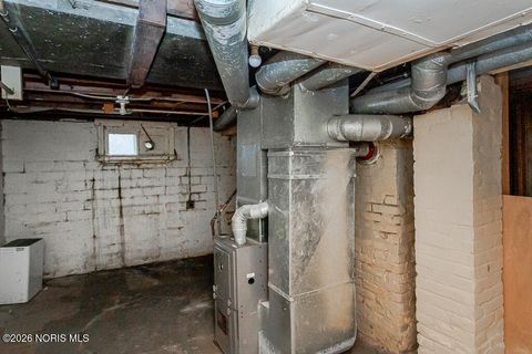 Tiny photo for 3412 Maple Street, Toledo, OH 43608 (MLS # 10002968)