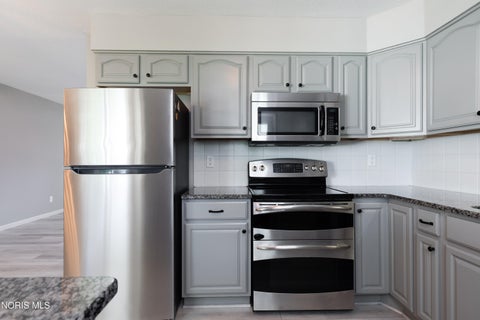 Tiny photo for 15 Duchess Court, Tiffin, OH 44883 (MLS # 10013488)