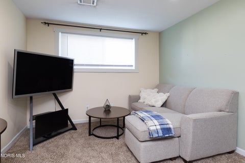 Tiny photo for 15 Duchess Court, Tiffin, OH 44883 (MLS # 10013488)
