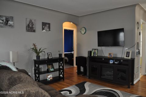 Tiny photo for 334 Waggoner Boulevard, Toledo, OH 43612 (MLS # 10002829)