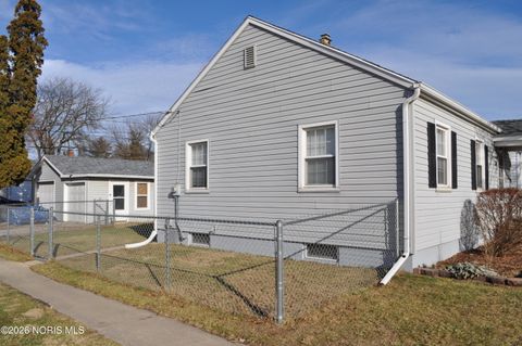 Tiny photo for 334 Waggoner Boulevard, Toledo, OH 43612 (MLS # 10002829)
