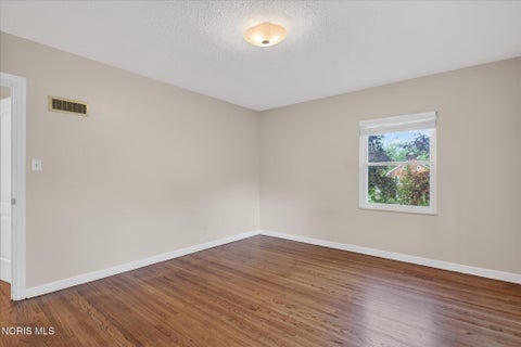 Tiny photo for 2204 Orchard Road, Toledo, OH 43606 (MLS # 10013226)