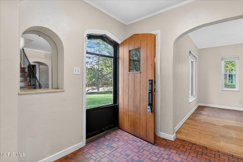 Tiny photo for 2204 Orchard Road, Toledo, OH 43606 (MLS # 10013226)