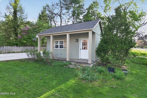 Tiny photo for 2204 Orchard Road, Toledo, OH 43606 (MLS # 10013226)