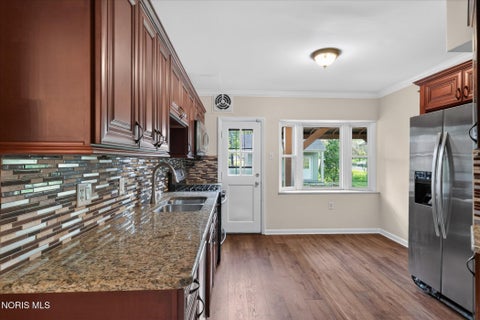 Tiny photo for 2204 Orchard Road, Toledo, OH 43606 (MLS # 10013226)
