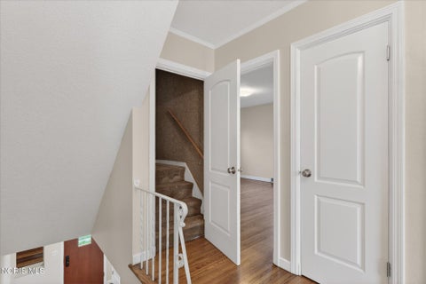 Tiny photo for 2204 Orchard Road, Toledo, OH 43606 (MLS # 10013226)