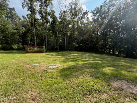 Tiny photo for 2505 8 Road, Edgerton, OH 43517 (MLS # 10012368)
