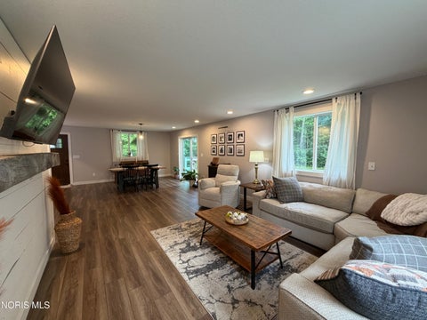 Tiny photo for 2505 8 Road, Edgerton, OH 43517 (MLS # 10012368)