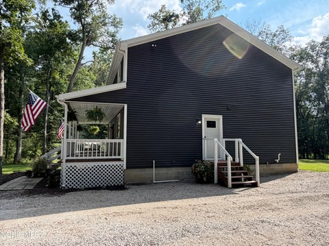 Tiny photo for 2505 8 Road, Edgerton, OH 43517 (MLS # 10012368)