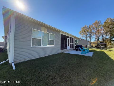 Tiny photo for 1153 Plum Grove Lane, Toledo, OH 43615 (MLS # 10000727)