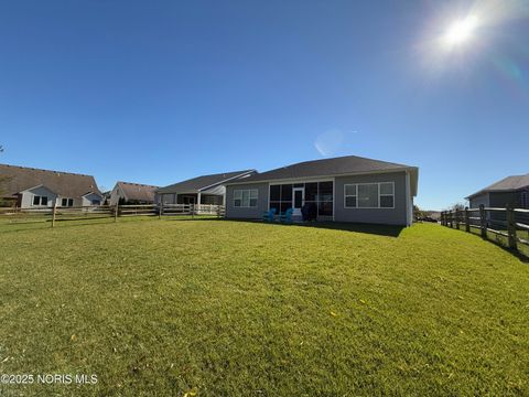 Tiny photo for 1153 Plum Grove Lane, Toledo, OH 43615 (MLS # 10000727)