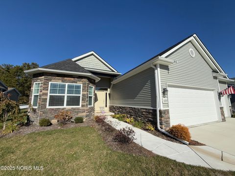 Tiny photo for 1153 Plum Grove Lane, Toledo, OH 43615 (MLS # 10000727)