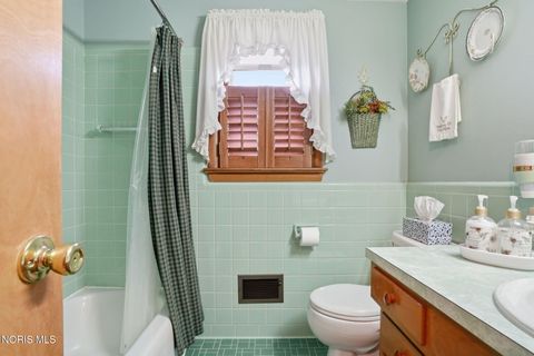 Tiny photo for 630 Winterhaven Drive, Findlay, OH 45840 (MLS # 10005876)