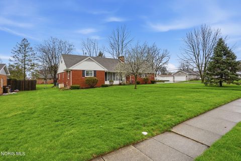 Tiny photo for 630 Winterhaven Drive, Findlay, OH 45840 (MLS # 10005876)