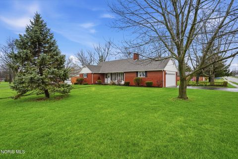 Tiny photo for 630 Winterhaven Drive, Findlay, OH 45840 (MLS # 10005876)