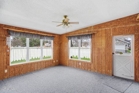Tiny photo for 630 Winterhaven Drive, Findlay, OH 45840 (MLS # 10005876)