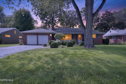 Tiny photo for 2845 Isha Laye Way, Toledo, OH 43606 (MLS # 10012631)
