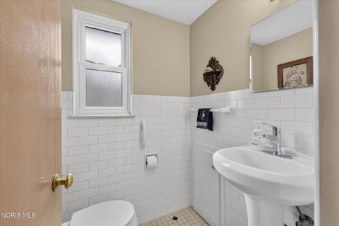 Tiny photo for 2845 Isha Laye Way, Toledo, OH 43606 (MLS # 10012631)