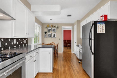 Tiny photo for 2845 Isha Laye Way, Toledo, OH 43606 (MLS # 10012631)