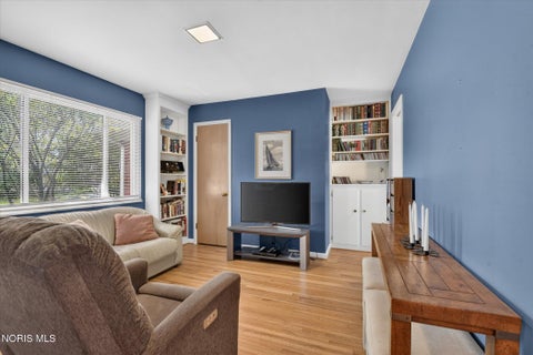 Tiny photo for 2845 Isha Laye Way, Toledo, OH 43606 (MLS # 10012631)