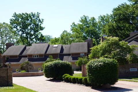 Tiny photo for 1677 Wyandotte Boulevard, Maumee, OH 43537 (MLS # 10009257)