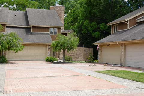 Photo of 1677 Wyandotte Boulevard, Maumee, OH 43537 (MLS # 10009257)