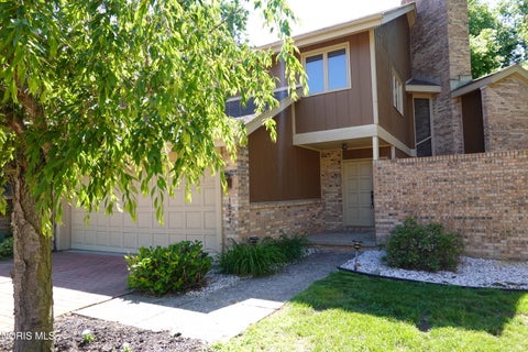 Tiny photo for 1677 Wyandotte Boulevard, Maumee, OH 43537 (MLS # 10009257)