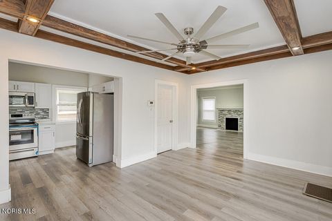 Tiny photo for 2740 Robinwood Avenue, Toledo, OH 43610 (MLS # 10005765)