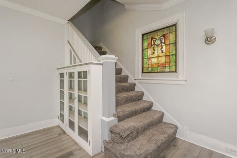 Tiny photo for 2740 Robinwood Avenue, Toledo, OH 43610 (MLS # 10005765)